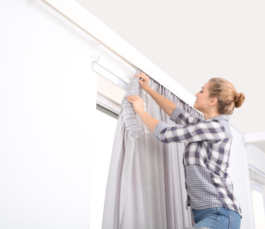 Curtain Fixing Dubai